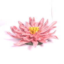Load image into Gallery viewer, Ceramic produkt "Lily"hand- made Art by Asia Terek