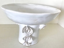 Load image into Gallery viewer, Bowl on the  leg &quot;Karina&quot; - with roses  whit ceramic hand-made Art by Asia Terek
